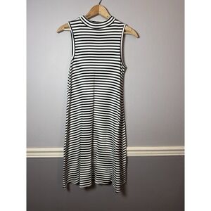 A:glow Black White Stripe A Line Knee Length Sleeveless Mod